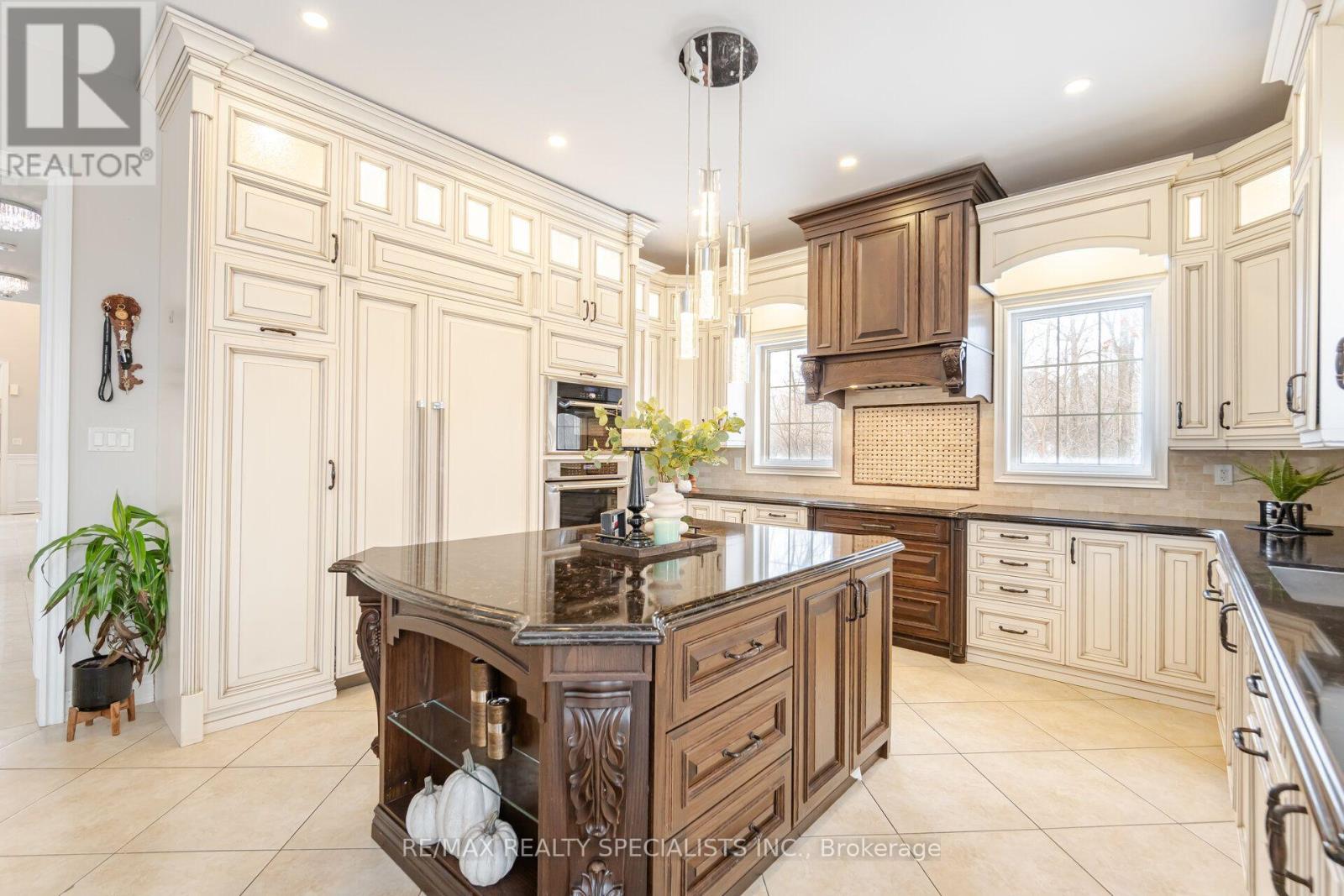 54 Berkwood Hollow Court, Brampton, ON photo 11