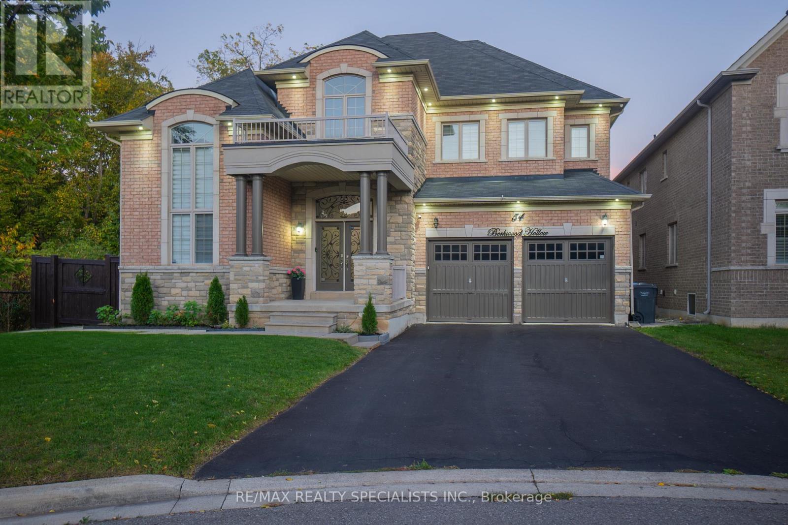 54 BERKWOOD HOLLOW COURT - 3