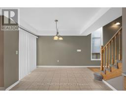 19 Mossgrove Crescent, Brampton, ON L7A3E6 Photo 10