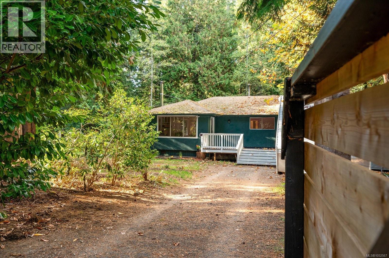 705 Carr Blvd - 34