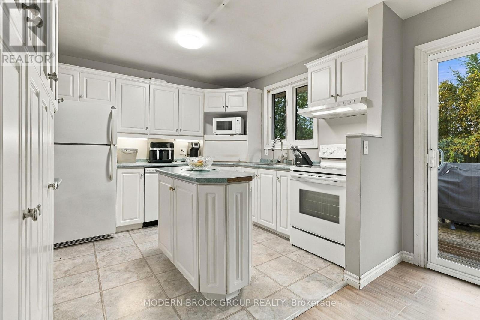 1210 PEDEN BOULEVARD - 17