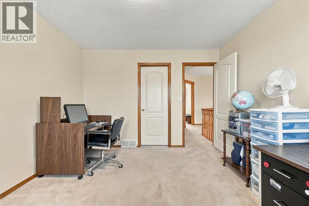 31 Hampstead Close NW - photo 36