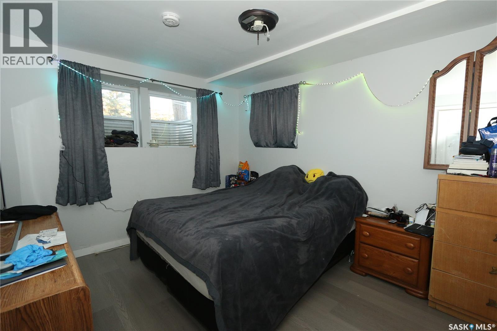 1000 Wascana STREET - 22