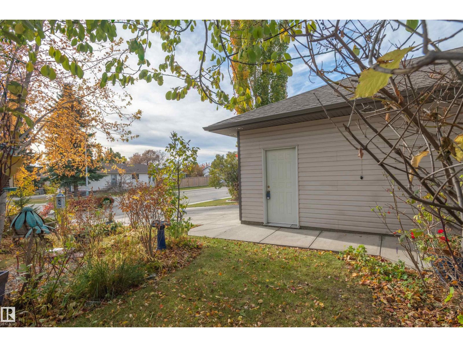 4909 57 AV, Stony Plain 2