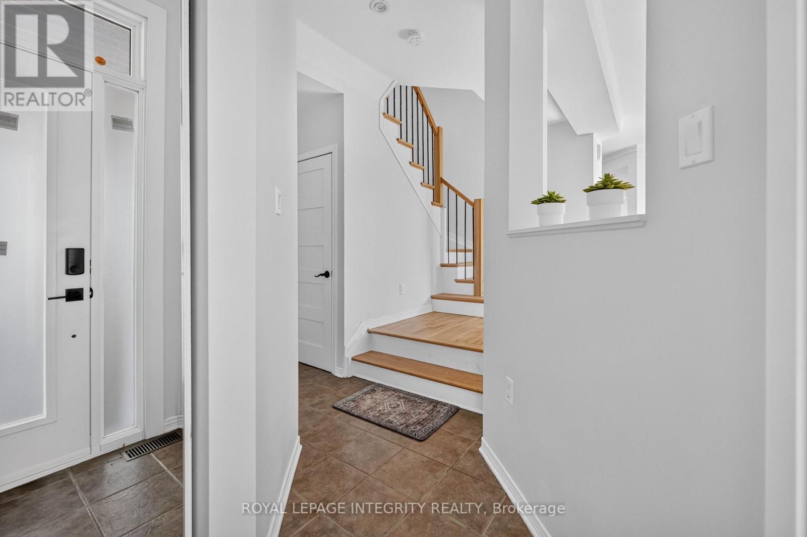 1185 LICHEN AVENUE - 4