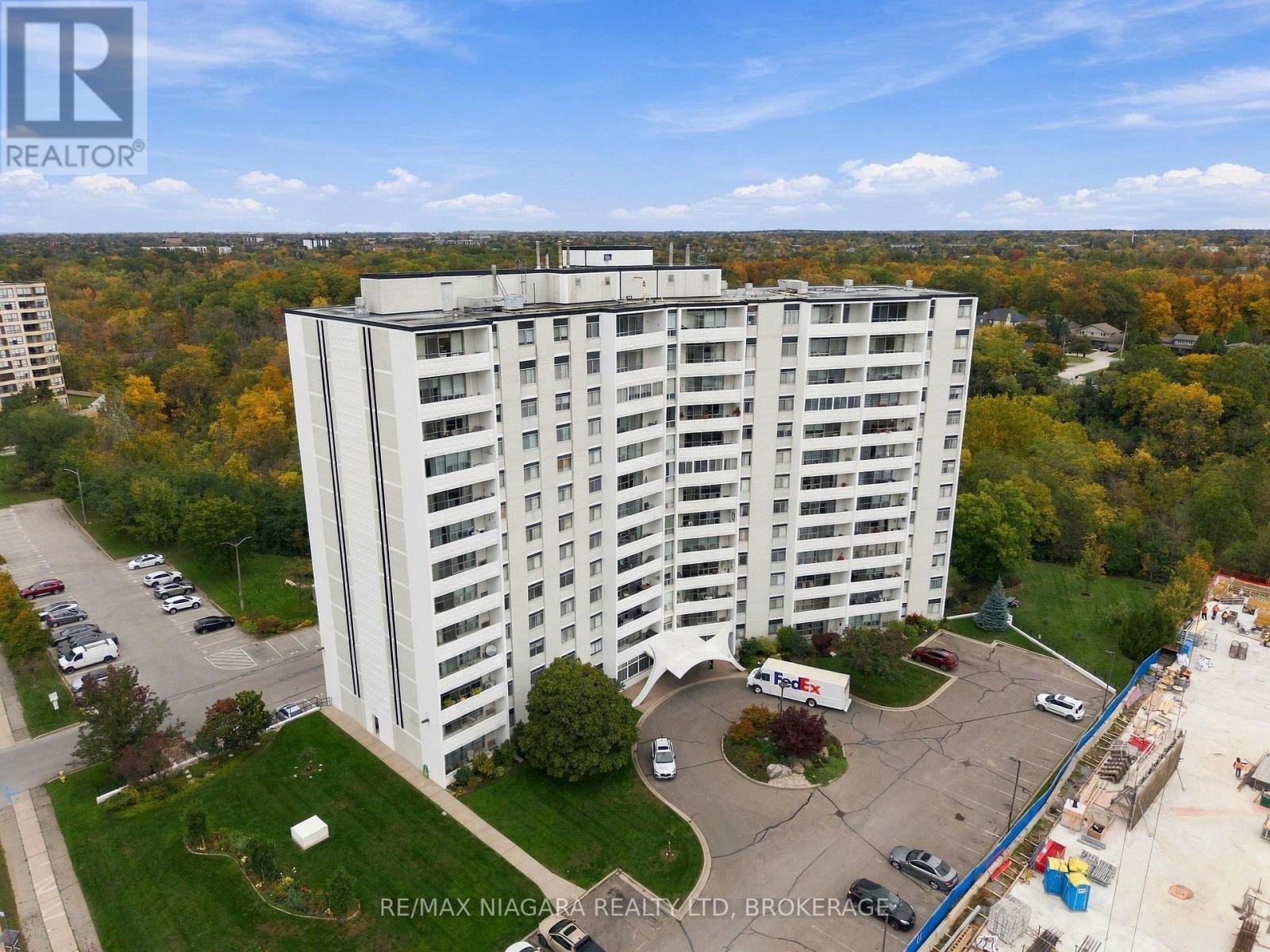 #1204 15 TOWERING HEIGHTS BOULEVARD - 24