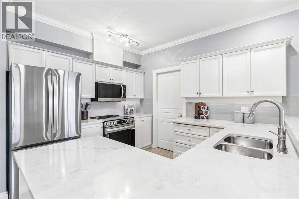 302, 2320 Erlton Street SW photo 9