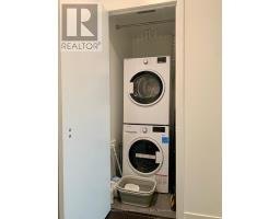 805 - 2020 Bathurst Street, Toronto, ON M5P0A6 Photo 9