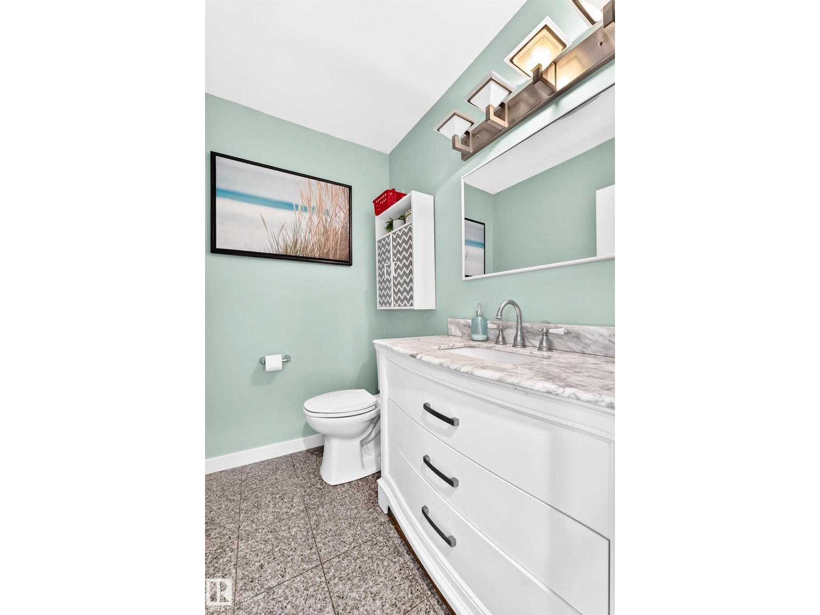 92 Howson Crescent NW, photo 28