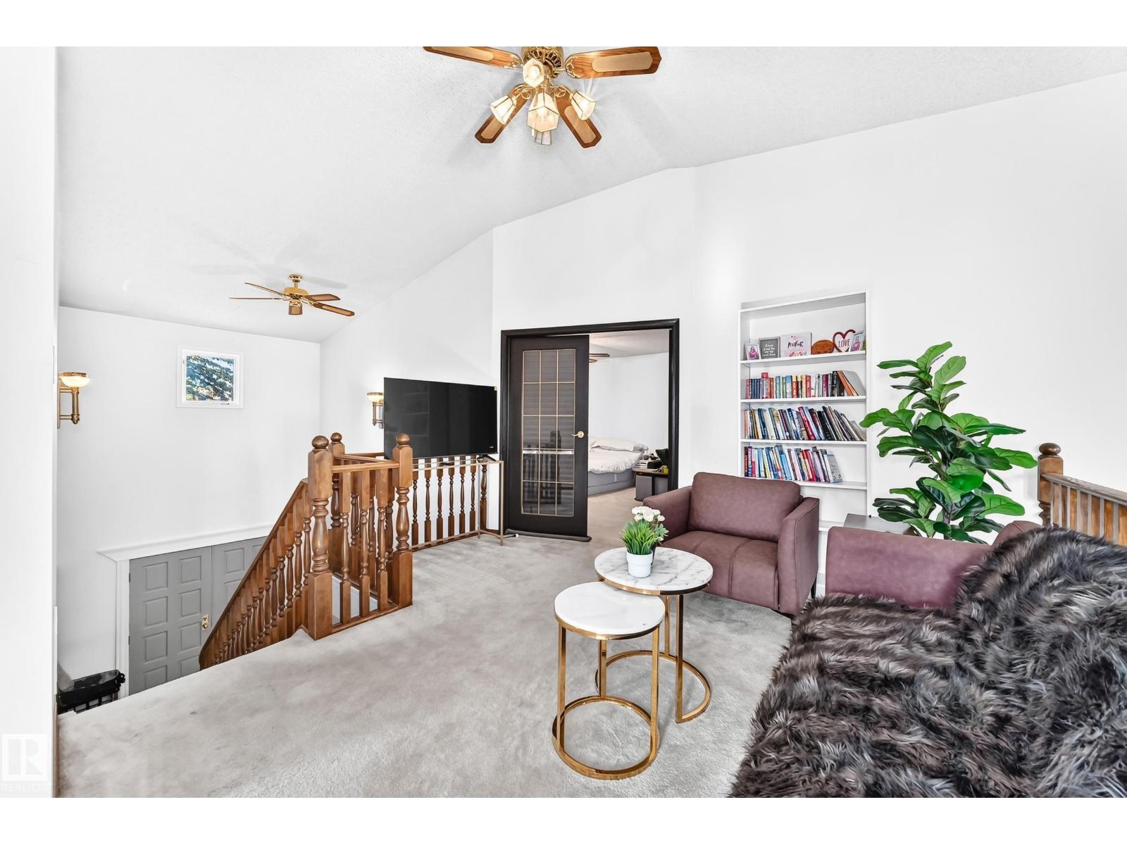 92 Howson Crescent NW, photo 34