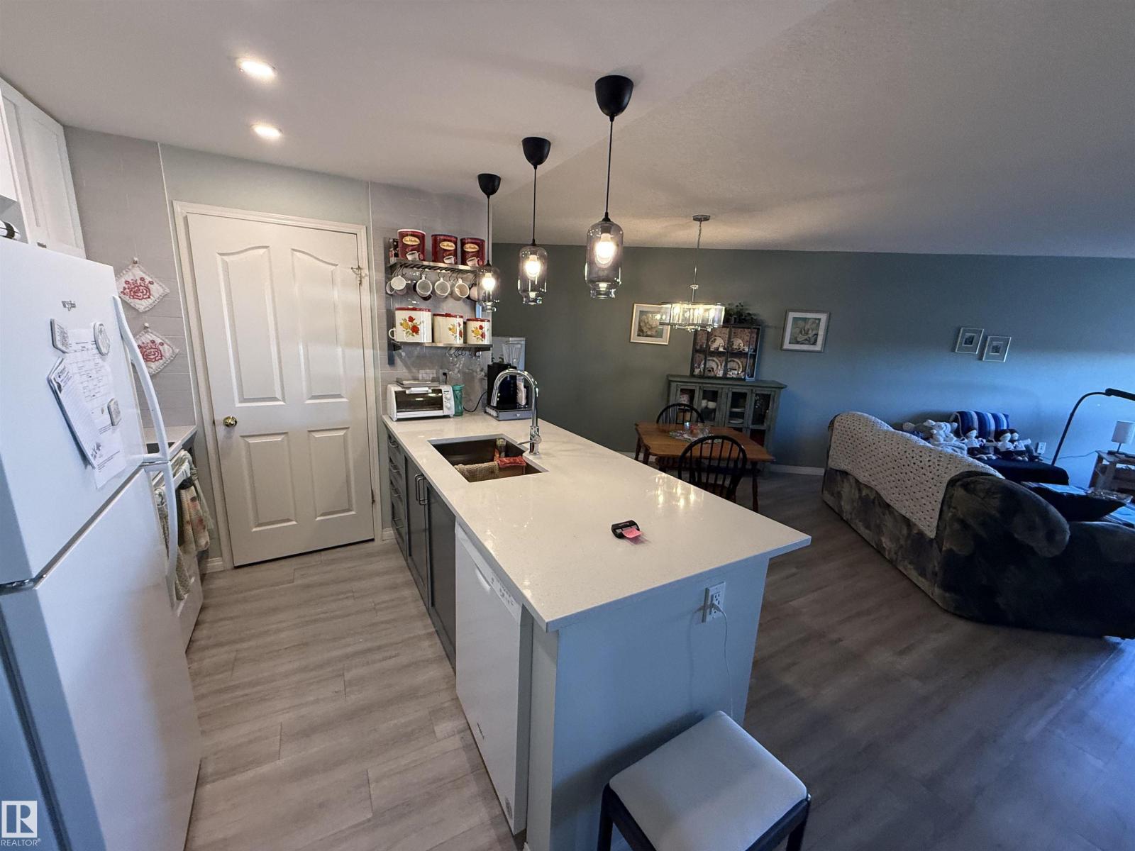 #419 15499 Castle Downs Road NW, photo 6