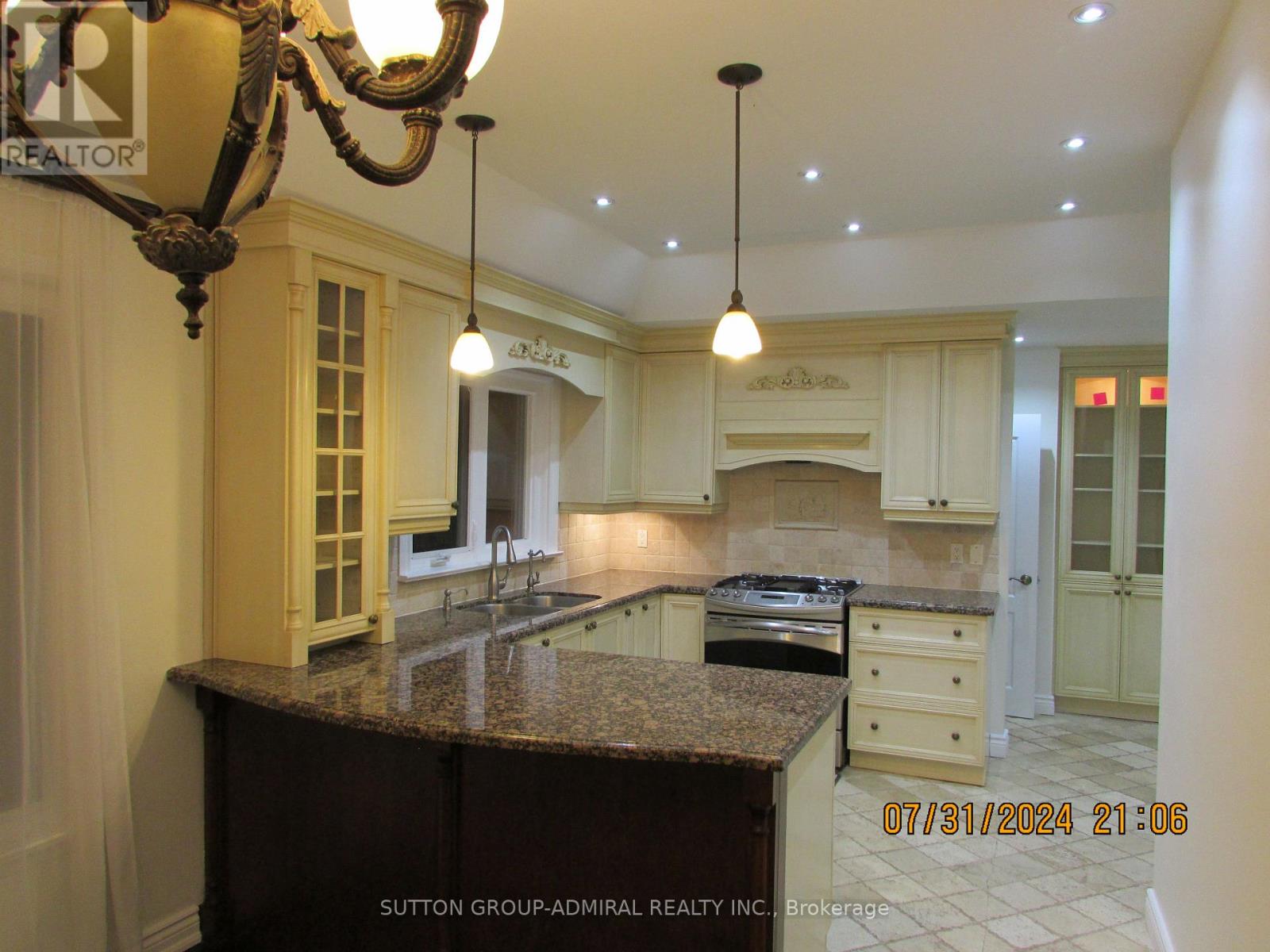 62 LEISURE LANE, Richmond Hill (Mill Pond) — photo 4