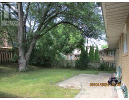 Main Fl - 62 Leisure Lane W, Richmond Hill, ON L4C4X1 Photo 15