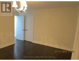 Main Fl - 62 Leisure Lane W, Richmond Hill, ON L4C4X1 Photo 8