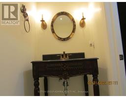 Main Fl - 62 Leisure Lane W, Richmond Hill, ON L4C4X1 Photo 9