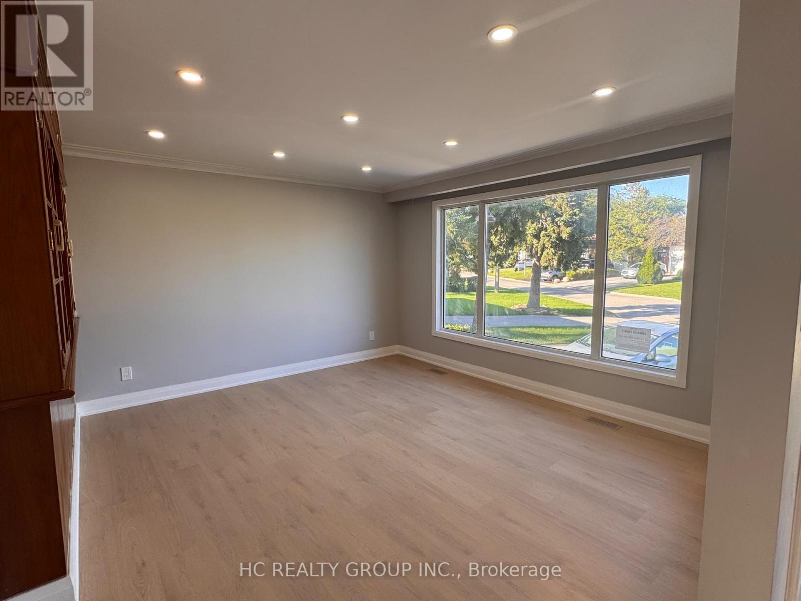 32 UPPER KING RICHARD COURT, Markham (Bullock) — photo 3