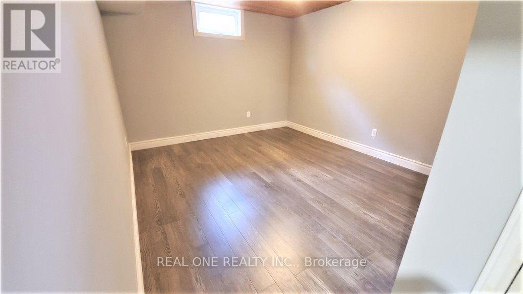 LOWER - 133 MCCRANEY STREET, Oakville (CP College Park) — photo 4