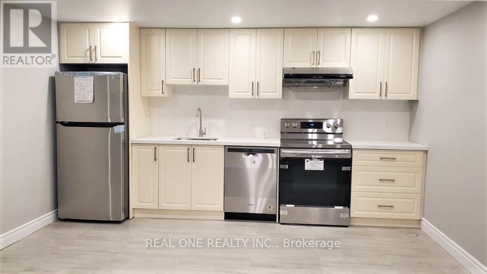 LOWER - 133 MCCRANEY STREET, Oakville (CP College Park) — photo 9