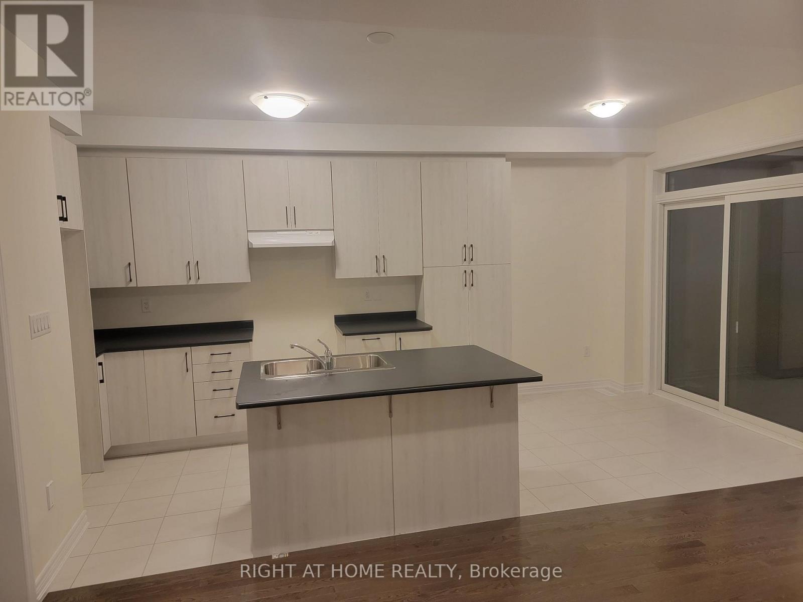 MAIN - 32 TRUFFLE COURT, Brampton (Northwest Brampton) — photo 3