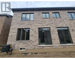 Primary Bedroom - Main - 32 Truffle Court, Brampton, ON L7A5A6 Photo 11