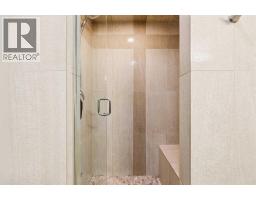 7048 61 Avenue Nw, Calgary, AB T3B3H8 Photo 23