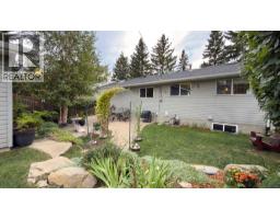 7048 61 Avenue Nw, Calgary, AB T3B3H8 Photo 24