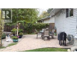 7048 61 Avenue Nw, Calgary, AB T3B3H8 Photo 26