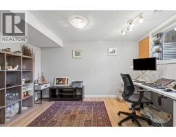 7048 61 Avenue Nw, Calgary, AB T3B3H8 Photo 21