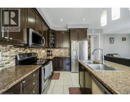 12 Suncrest Lane Unit# 207, Muskoka Lakes, ON P1H1G1 Photo 11