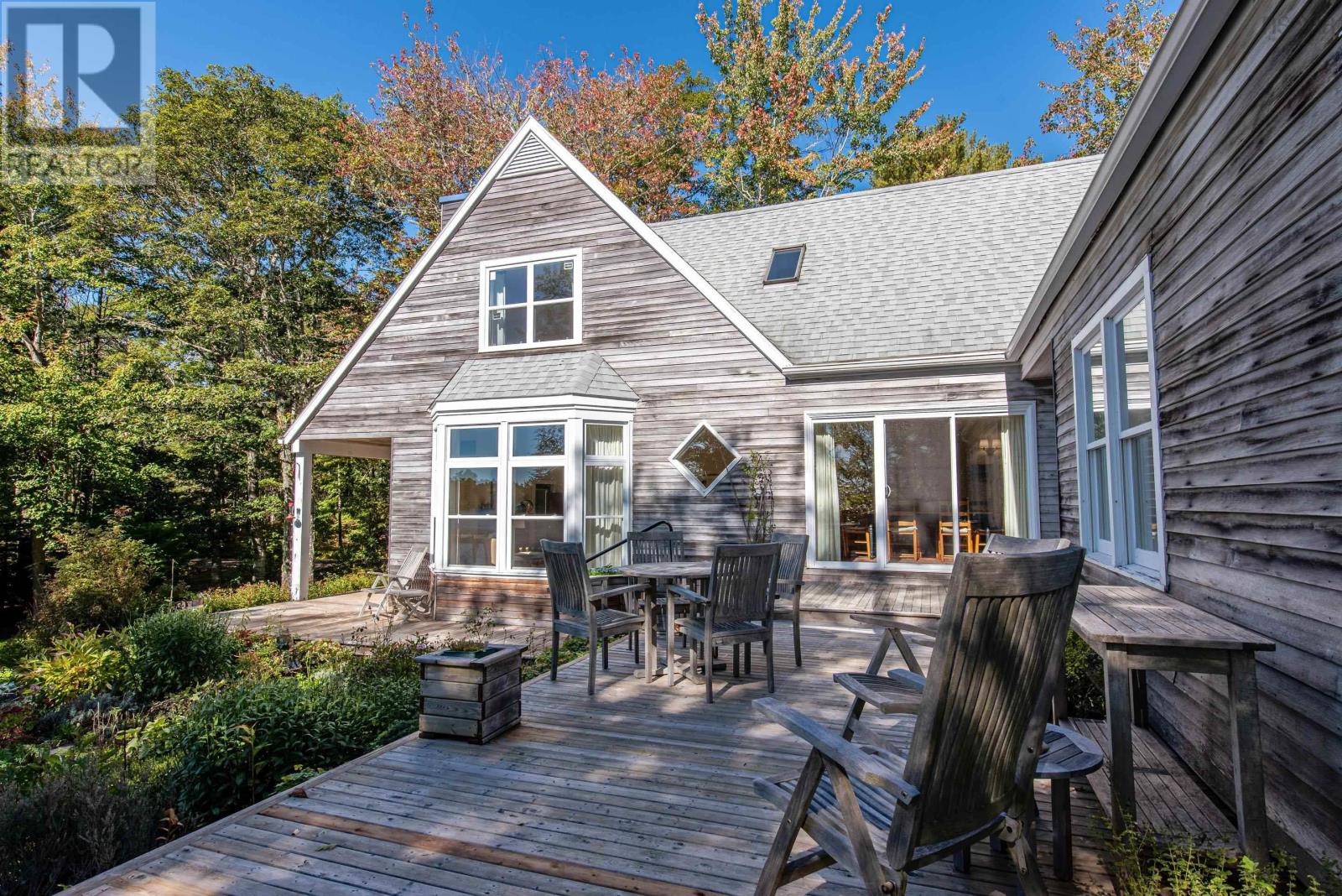 Property 33 of 45 of 169 Swallow Point Road