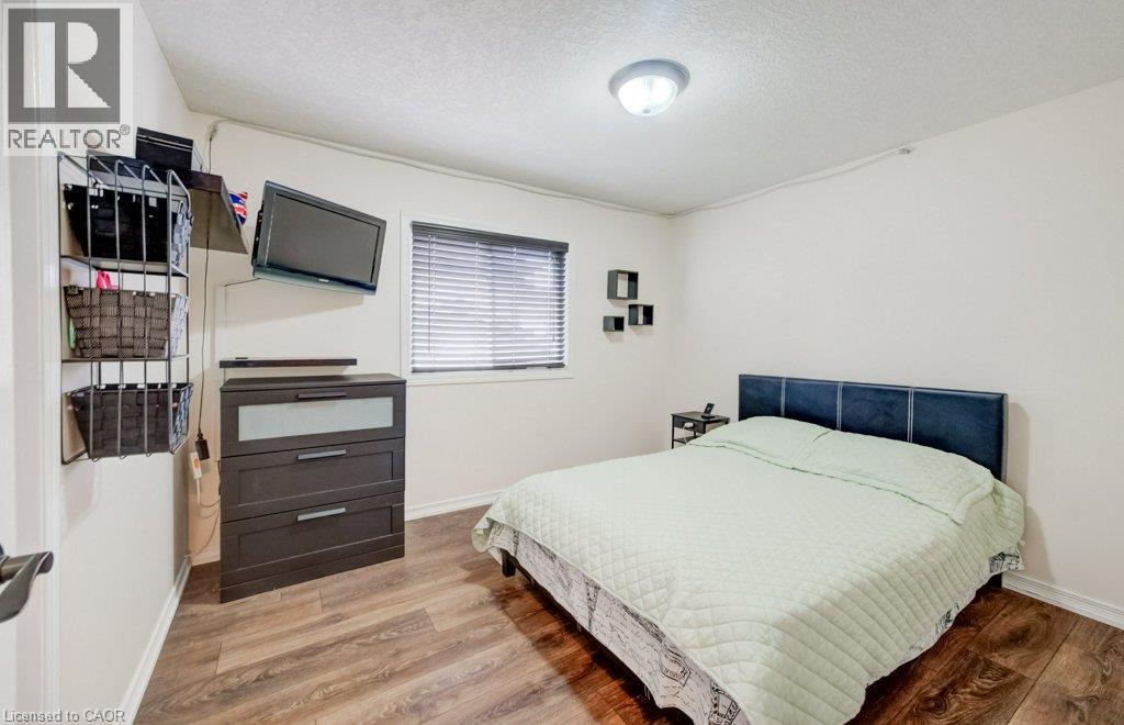 521 SNOWDROP Court - 24
