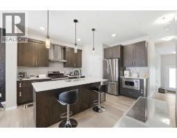 Hall - 121 Carringvue Park Nw, Calgary, AB T3P1L1 Photo 9