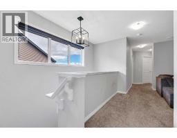 4pc Bathroom - 121 Carringvue Park Nw, Calgary, AB T3P1L1 Photo 13