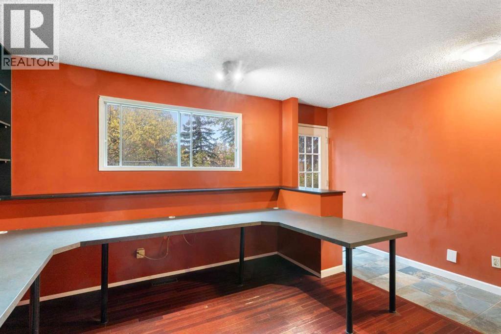 107 Bermuda Close NW - photo 30
