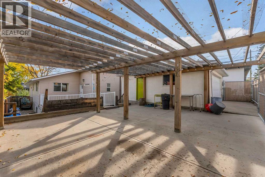 2807 32 Street SW - photo 47