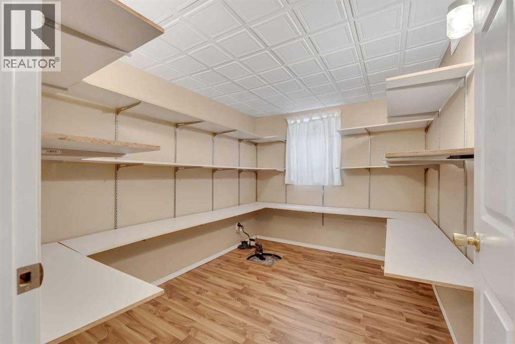 2807 32 Street SW - photo 40
