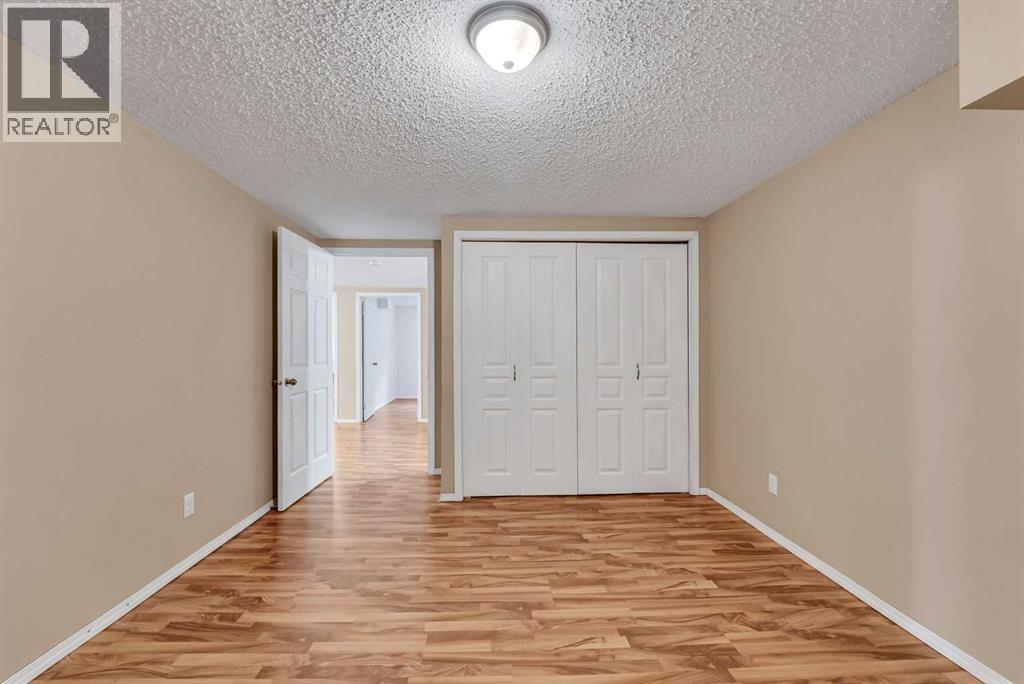 2807 32 Street SW - photo 43