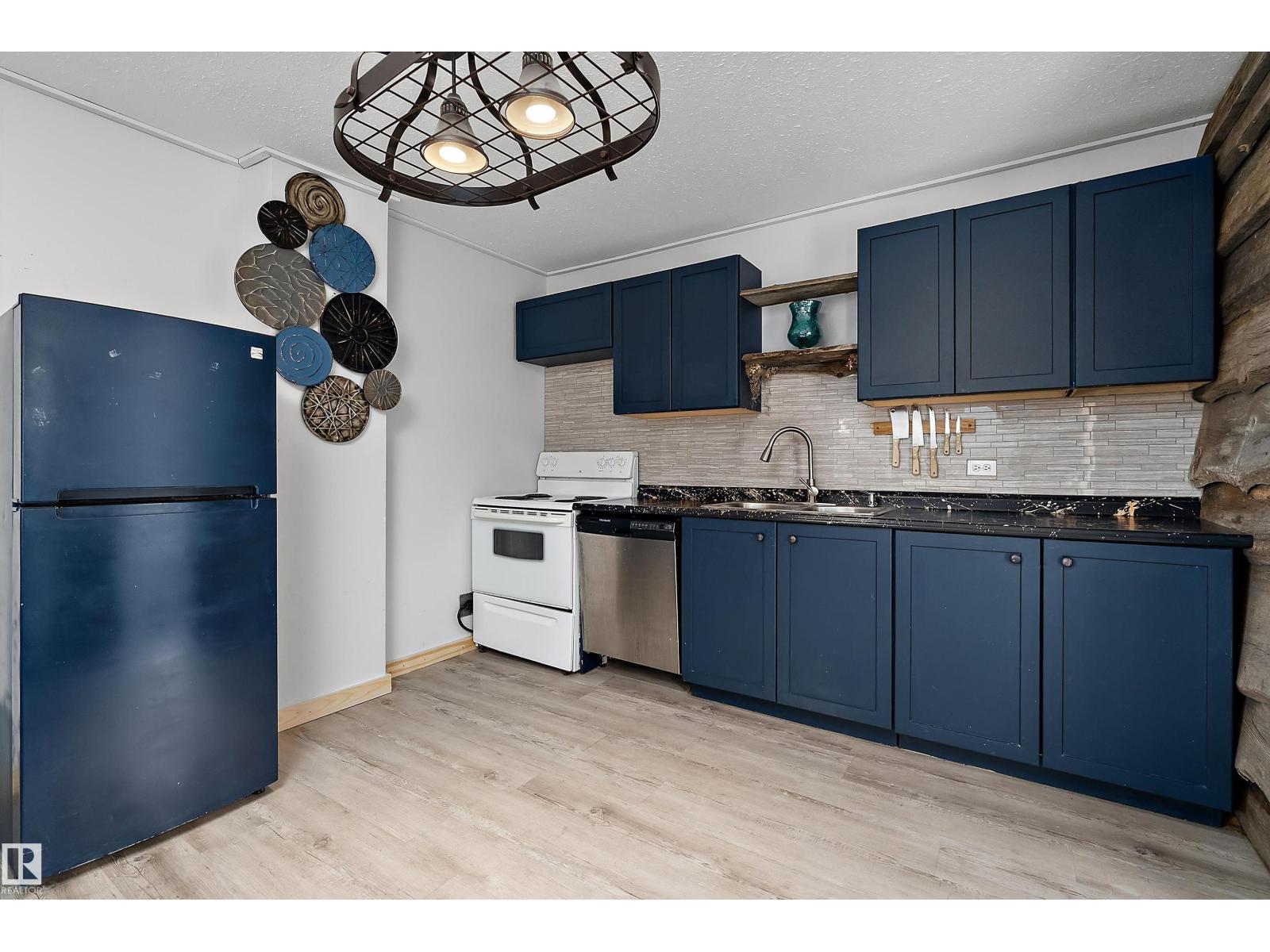 3913 53a ST, Wetaskiwin 3