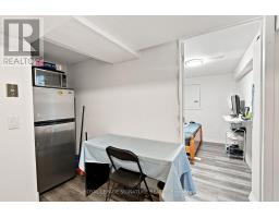 35 Regal Road, Toronto, ON M6H2J6 Photo 32