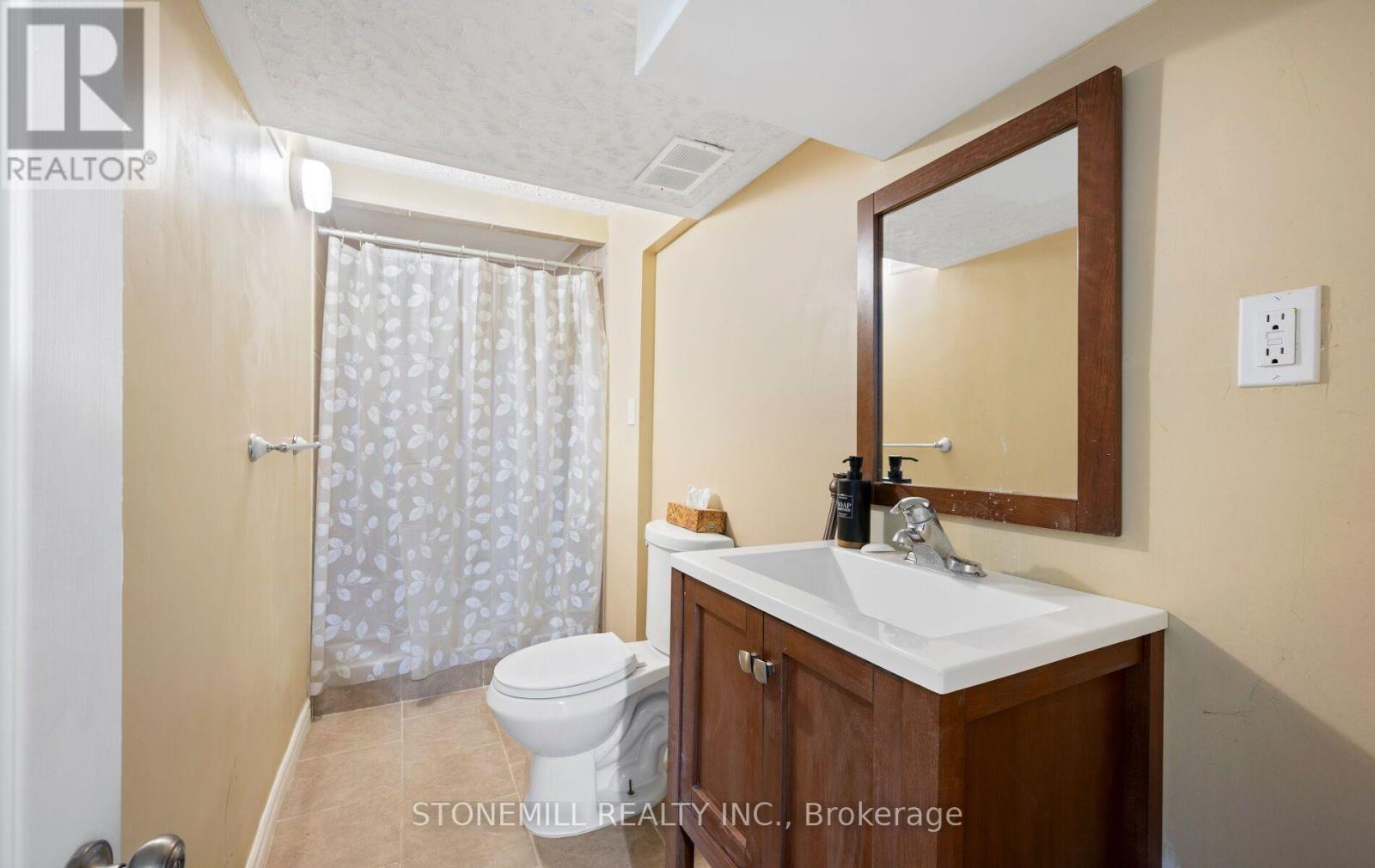 76 COLLINGS AVENUE - 46