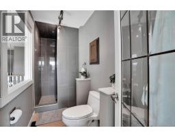 331 Wood Valley Bay Sw, Calgary, AB T2W5Y6 Photo 34