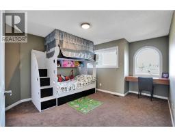 331 Wood Valley Bay Sw, Calgary, AB T2W5Y6 Photo 25