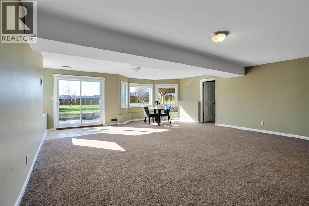 331 Wood Valley Bay SW photo 41