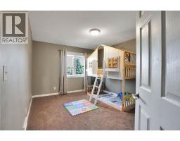 331 Wood Valley Bay Sw, Calgary, AB T2W5Y6 Photo 26