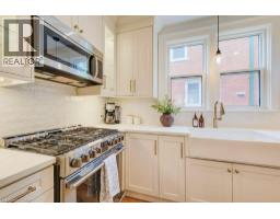 22 Whitney Place, Kitchener, ON N2G2X5 Photo 17