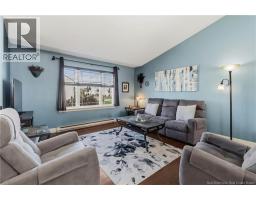 136 Holland Drive, photo 7