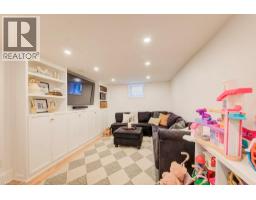 22 Whitney Place, Kitchener, ON N2G2X5 Photo 35