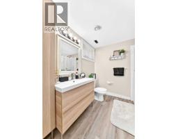 3927 40a Avenue, Red Deer, AB T4N2W9 Photo 32