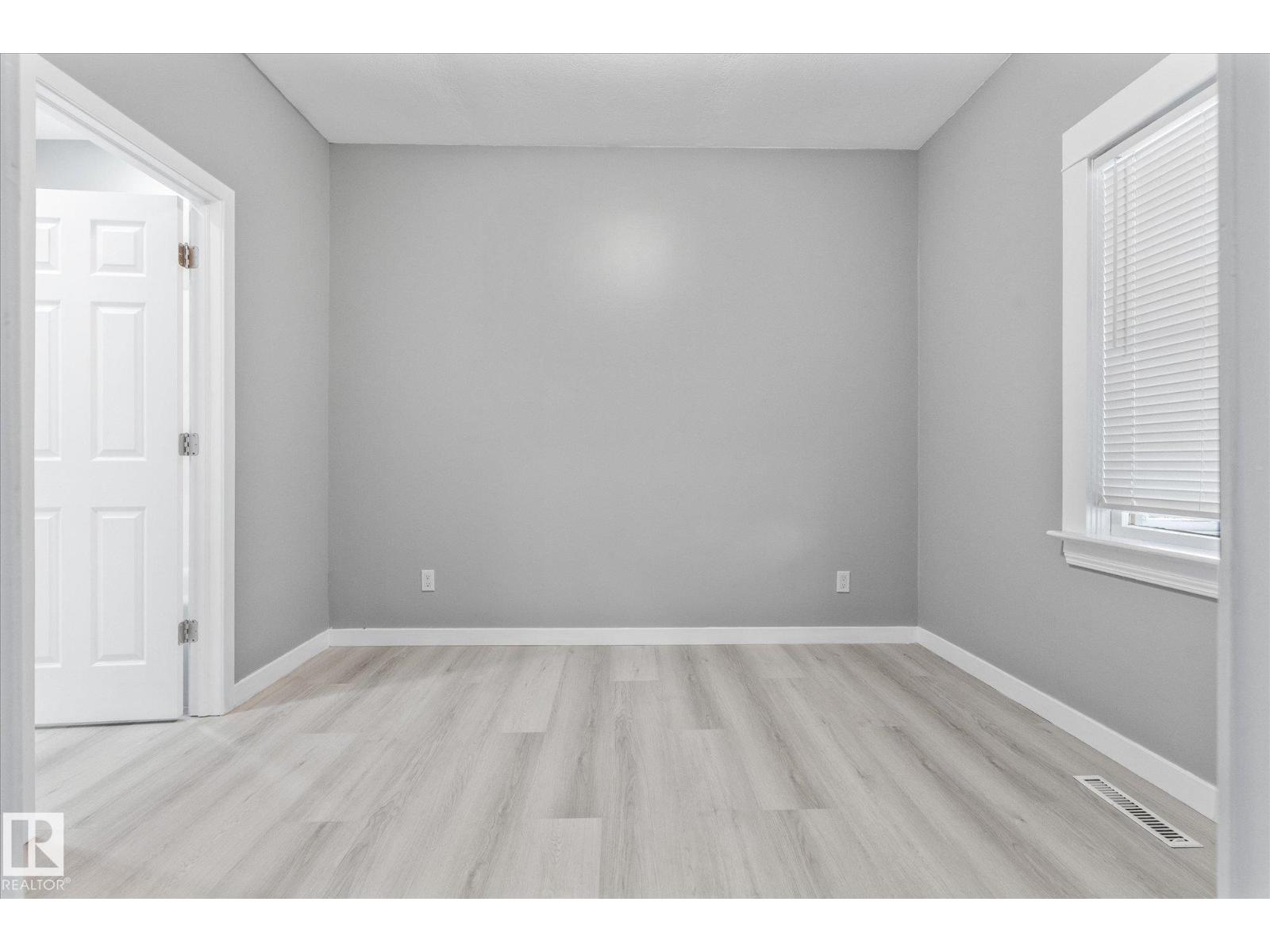 4909 50 Street, photo 16