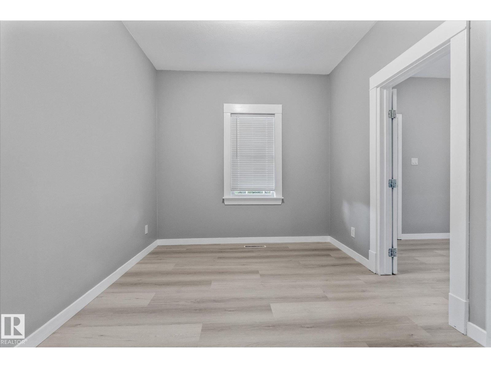 4909 50 Street, photo 17